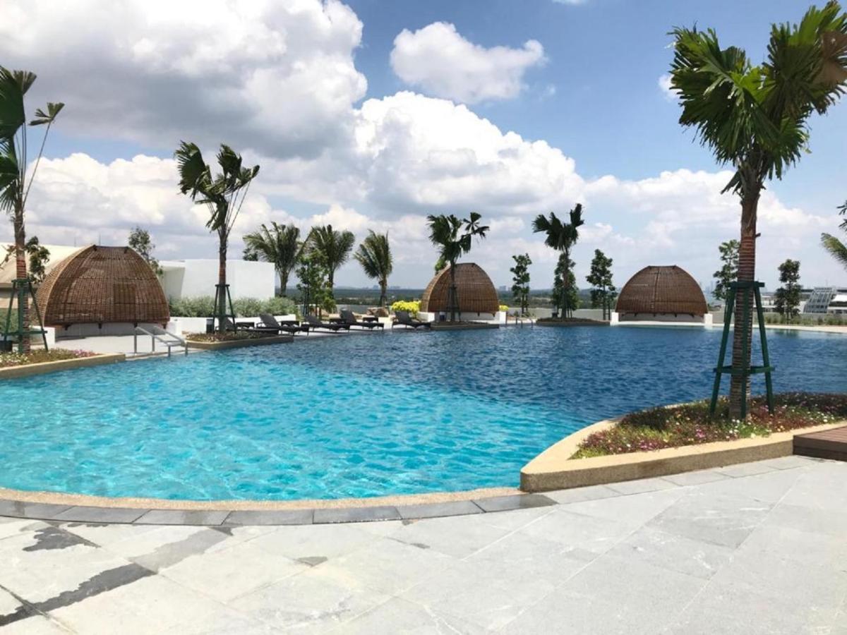 Almas Suite Puteri Harbour-T- Legoland-Jb新山- Sg新加坡 Nusajaya  Exterior photo
